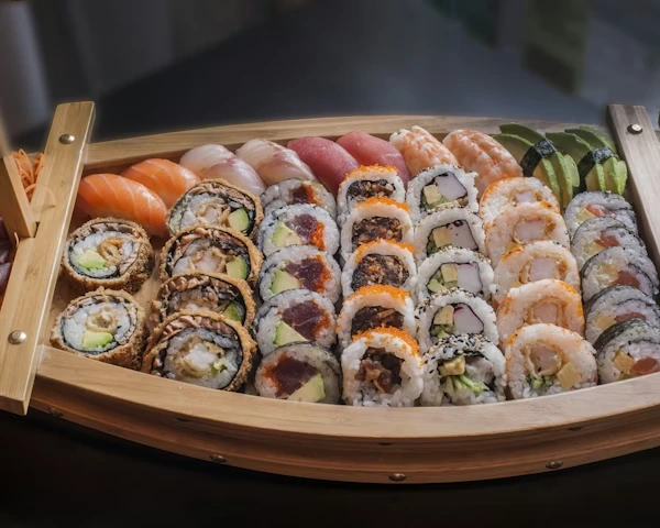 Sushi tallrik Fritsla Sushibar